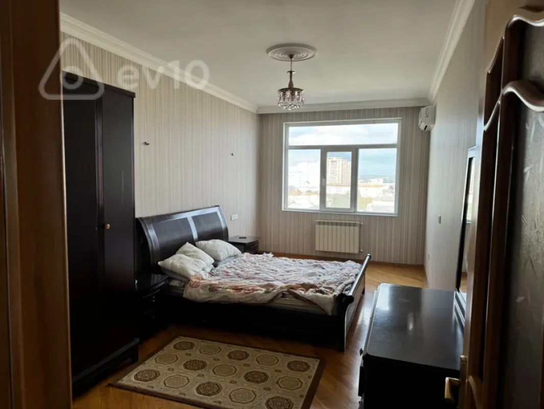Kirayə verilir 2 otaqlı yeni tikili 90 m²
