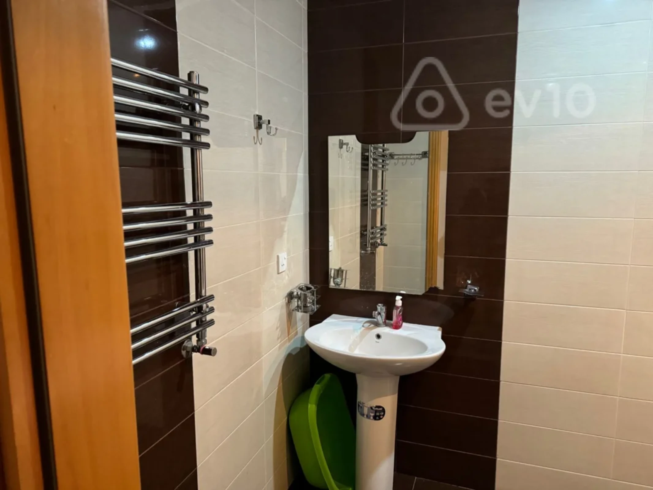 Kirayə verilir 2 otaqlı yeni tikili 90 m²