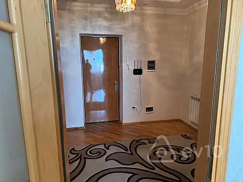 Kirayə verilir 2 otaqlı yeni tikili 90 m²