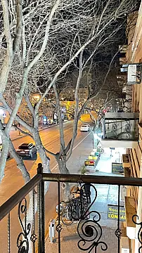 Kirayə verilir 2 otaqlı köhnə tikili 60 m²