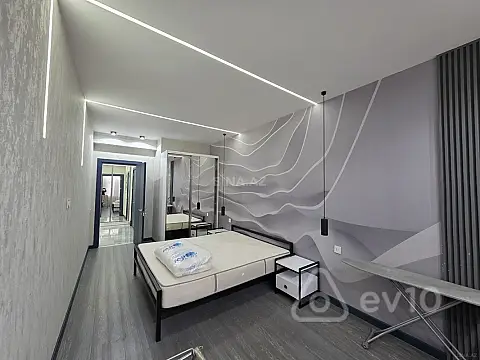 Kirayə verilir 2 otaqlı yeni tikili 78 m²