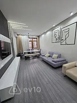 Kirayə verilir 2 otaqlı yeni tikili 78 m²