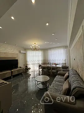 Satılır 4 otaqlı yeni tikili 170 m²