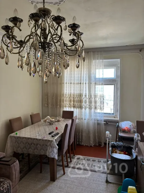 Satılır 3 otaqlı köhnə tikili 75 m²