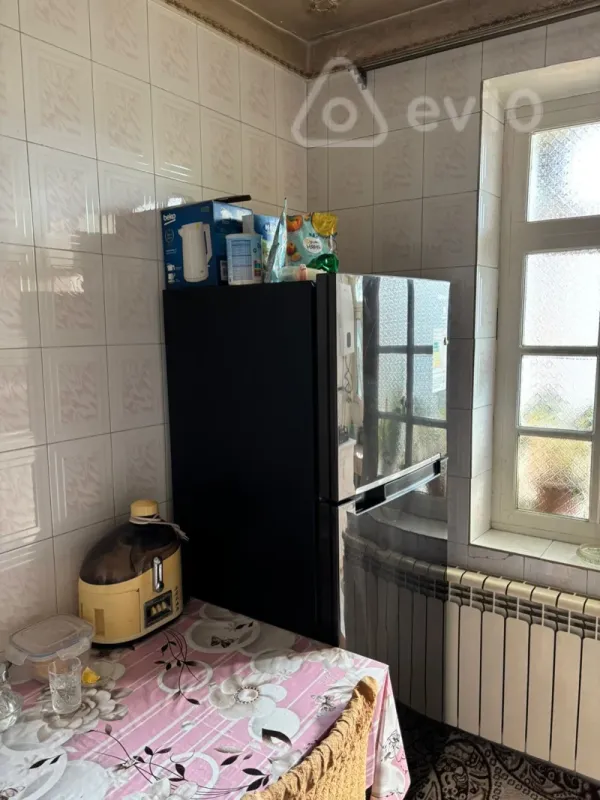 Satılır 3 otaqlı köhnə tikili 75 m²