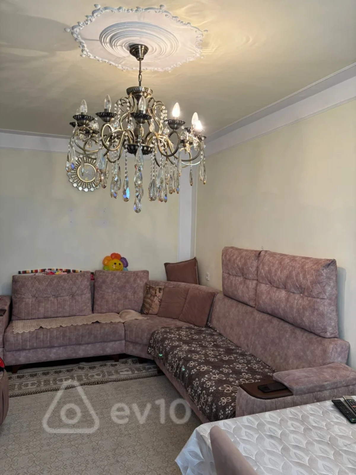 Satılır 3 otaqlı köhnə tikili 75 m²