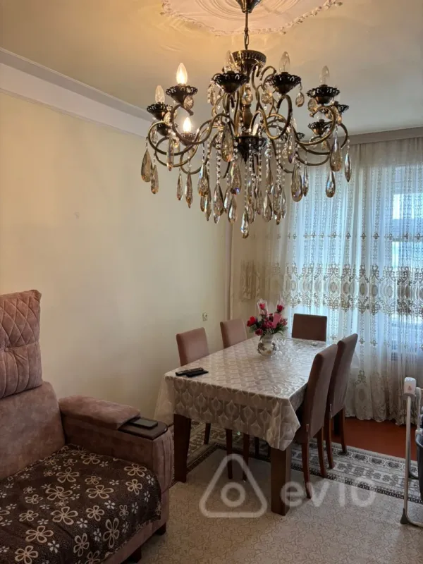 Satılır 3 otaqlı köhnə tikili 75 m²