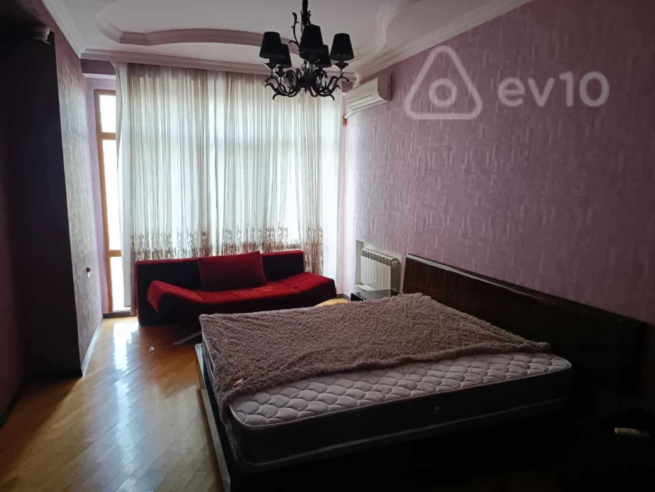 Kirayə verilir 3 otaqlı yeni tikili 150 m²