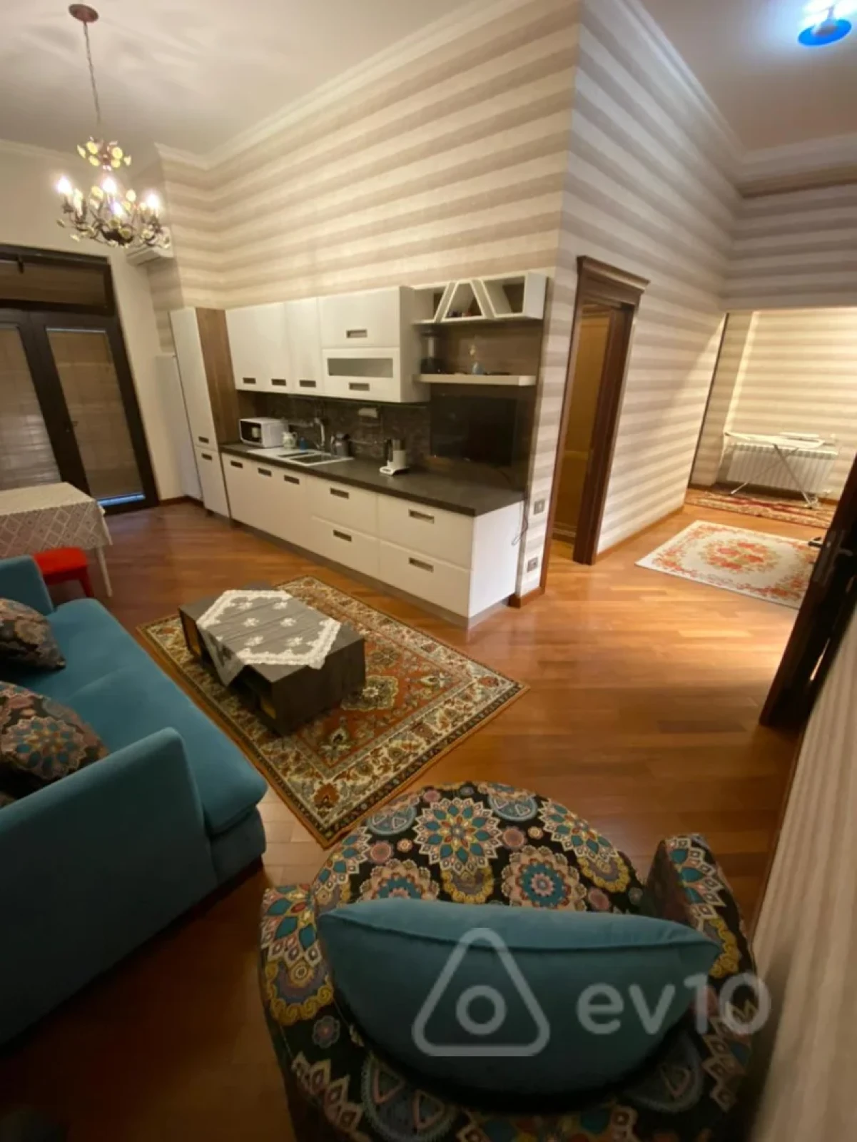 Kirayə verilir 2 otaqlı yeni tikili 70 m²