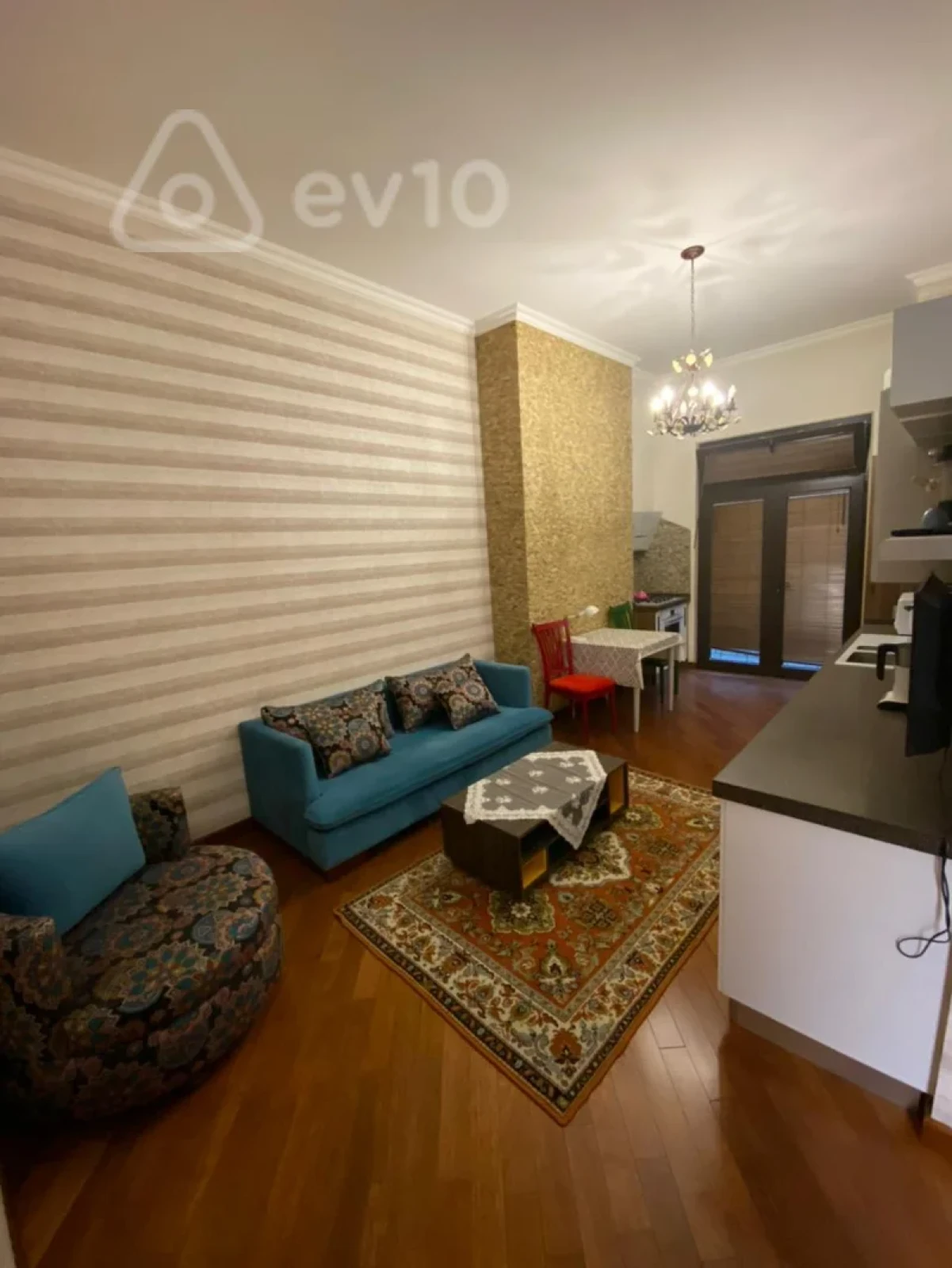 Kirayə verilir 2 otaqlı yeni tikili 70 m²