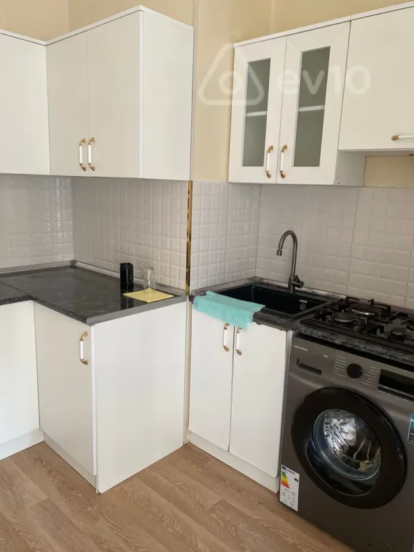Kirayə verilir 1 otaqlı yeni tikili 50 m²