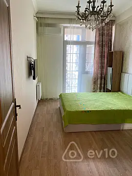 Kirayə verilir 1 otaqlı yeni tikili 50 m²
