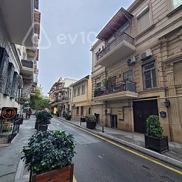 Kirayə verilir 1 otaqlı yeni tikili 12 m² — Bakı, Nəsimi 1 otaq 12.00 m²