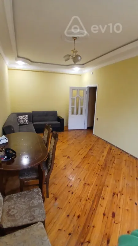 Kirayə verilir 2 otaqlı yeni tikili 60 m²