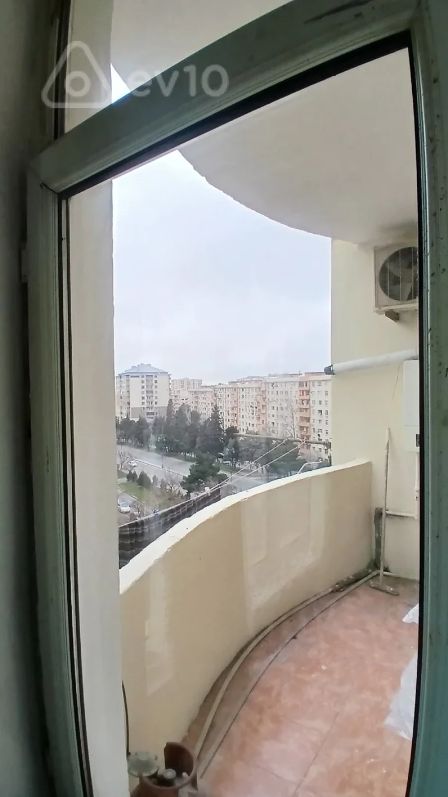 Kirayə verilir 2 otaqlı yeni tikili 60 m²