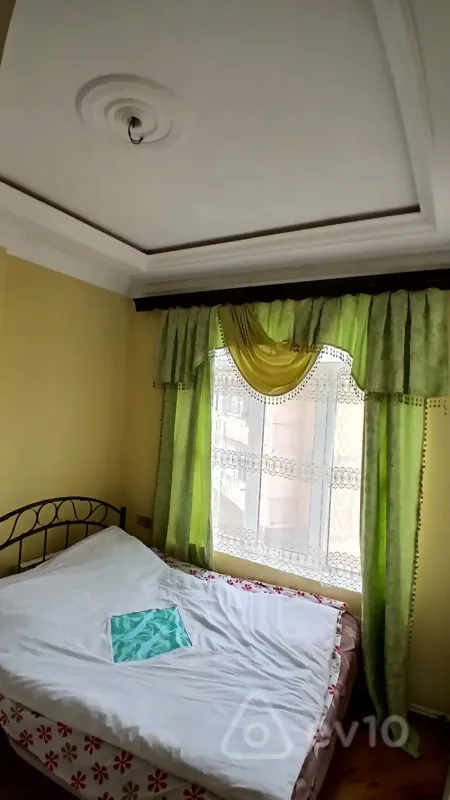 Kirayə verilir 2 otaqlı yeni tikili 60 m²