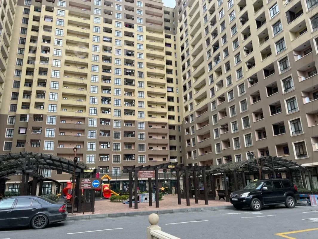 Kirayə verilir 2 otaqlı yeni tikili 52 m²