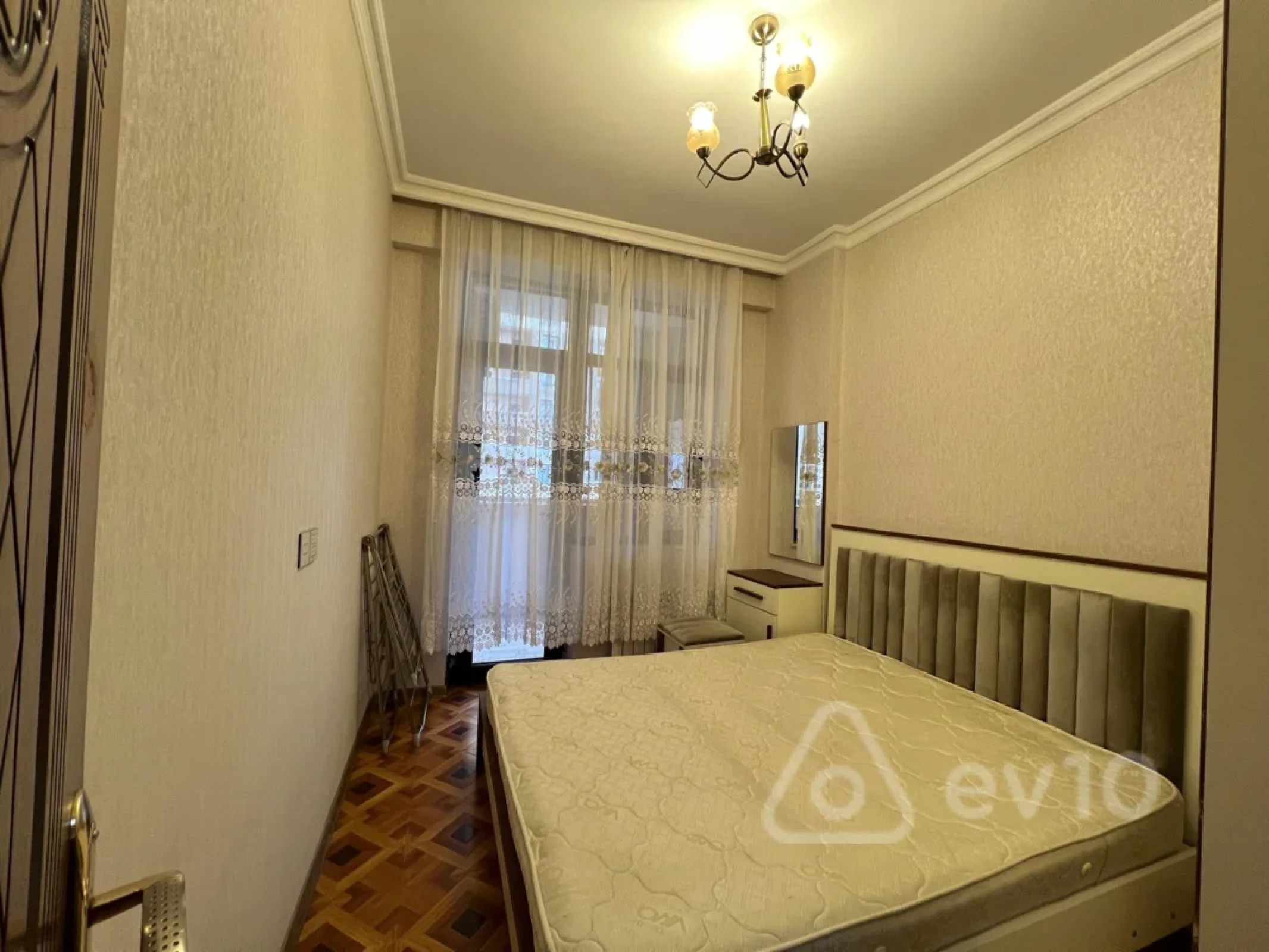 Kirayə verilir 2 otaqlı yeni tikili 52 m²