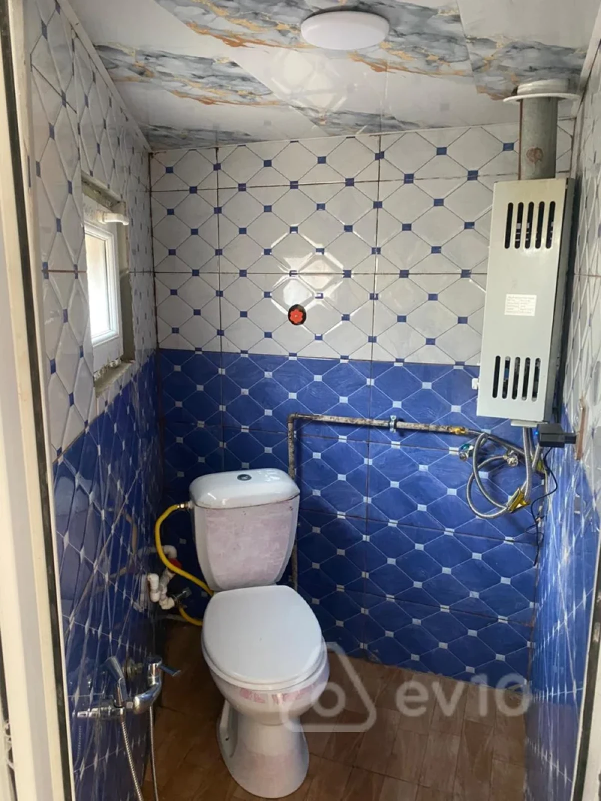 Satılır 2 otaqlı yeni tikili 72 m²