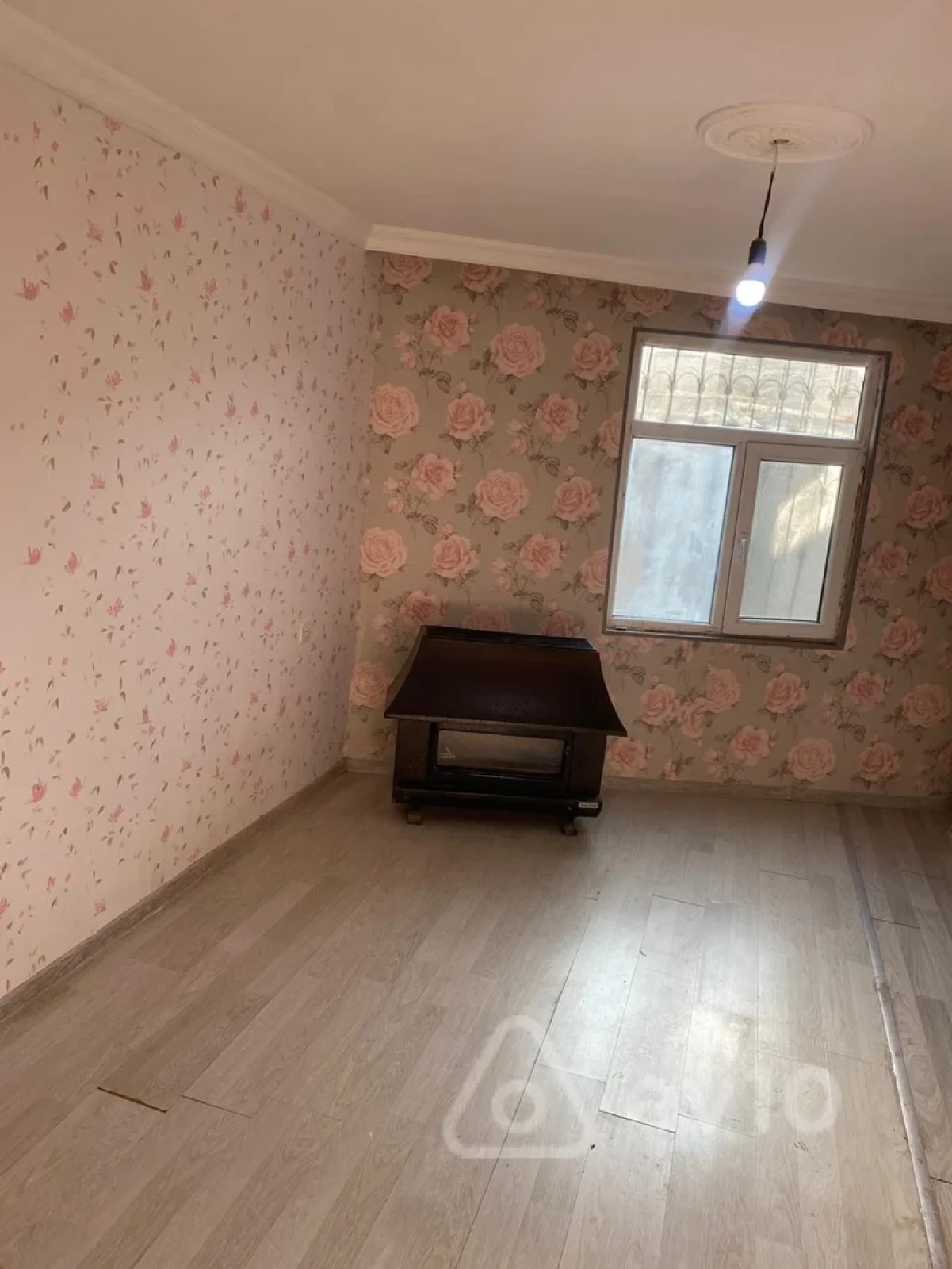 Satılır 2 otaqlı yeni tikili 72 m²
