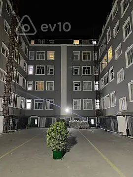 Kirayə verilir 2 otaqlı yeni tikili 50 m²