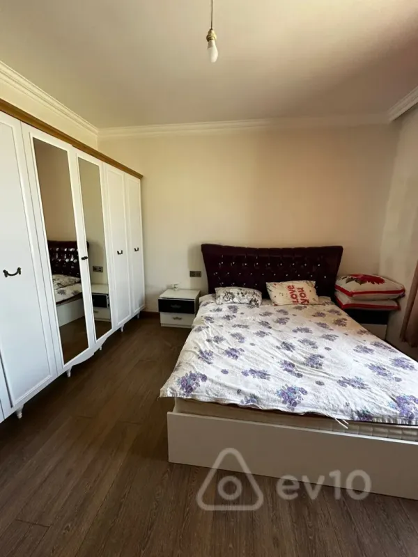 Kirayə verilir 4 otaqlı həyət evi 120 m²
