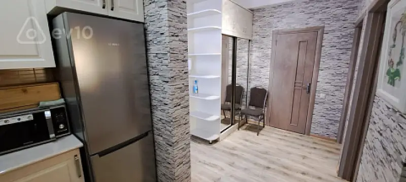 Kirayə verilir 2 otaqlı yeni tikili 75 m²