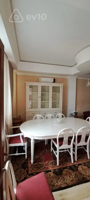 Kirayə verilir 2 otaqlı yeni tikili 75 m²