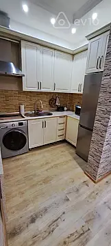 Kirayə verilir 2 otaqlı yeni tikili 75 m²