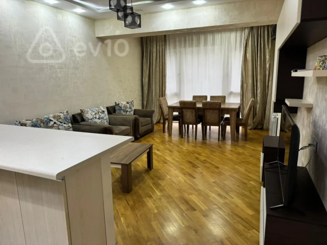 Kirayə verilir 2 otaqlı yeni tikili 75 m²
