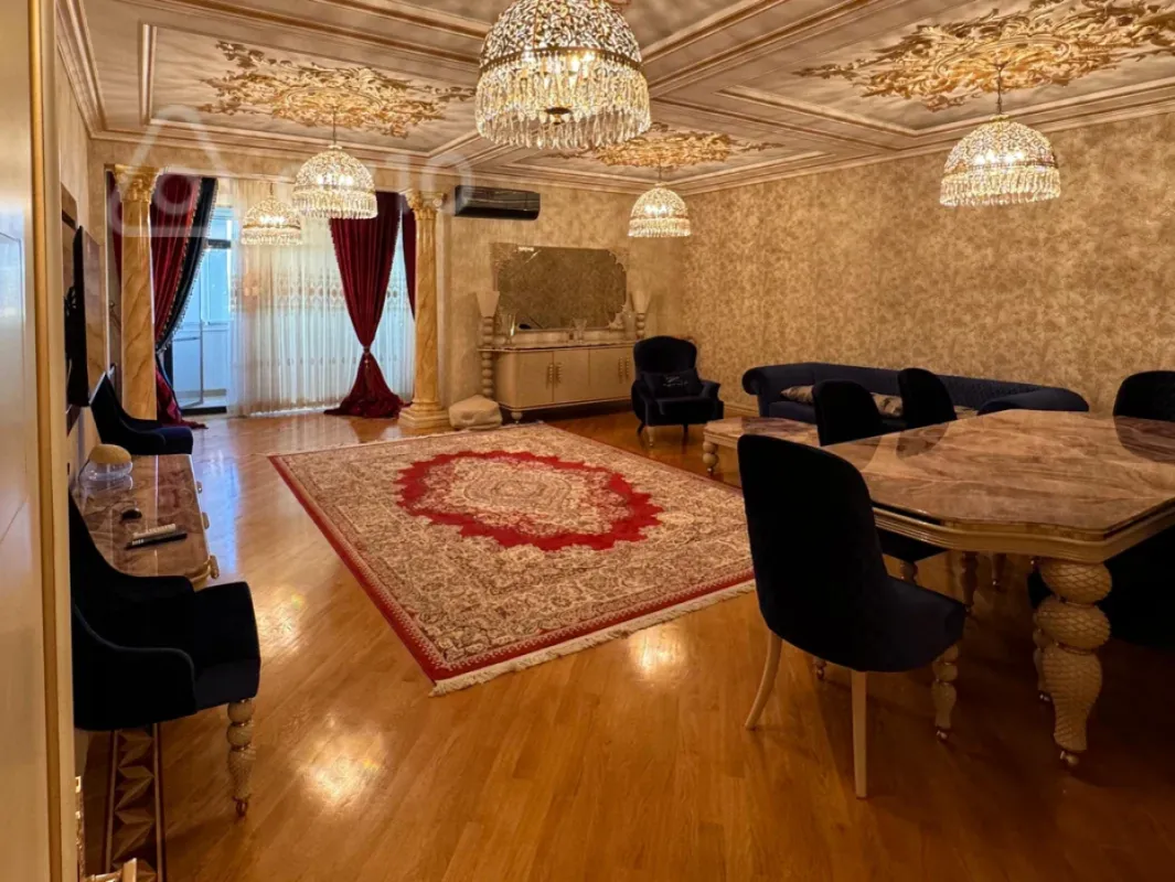 Kirayə verilir 3 otaqlı yeni tikili 153 m²