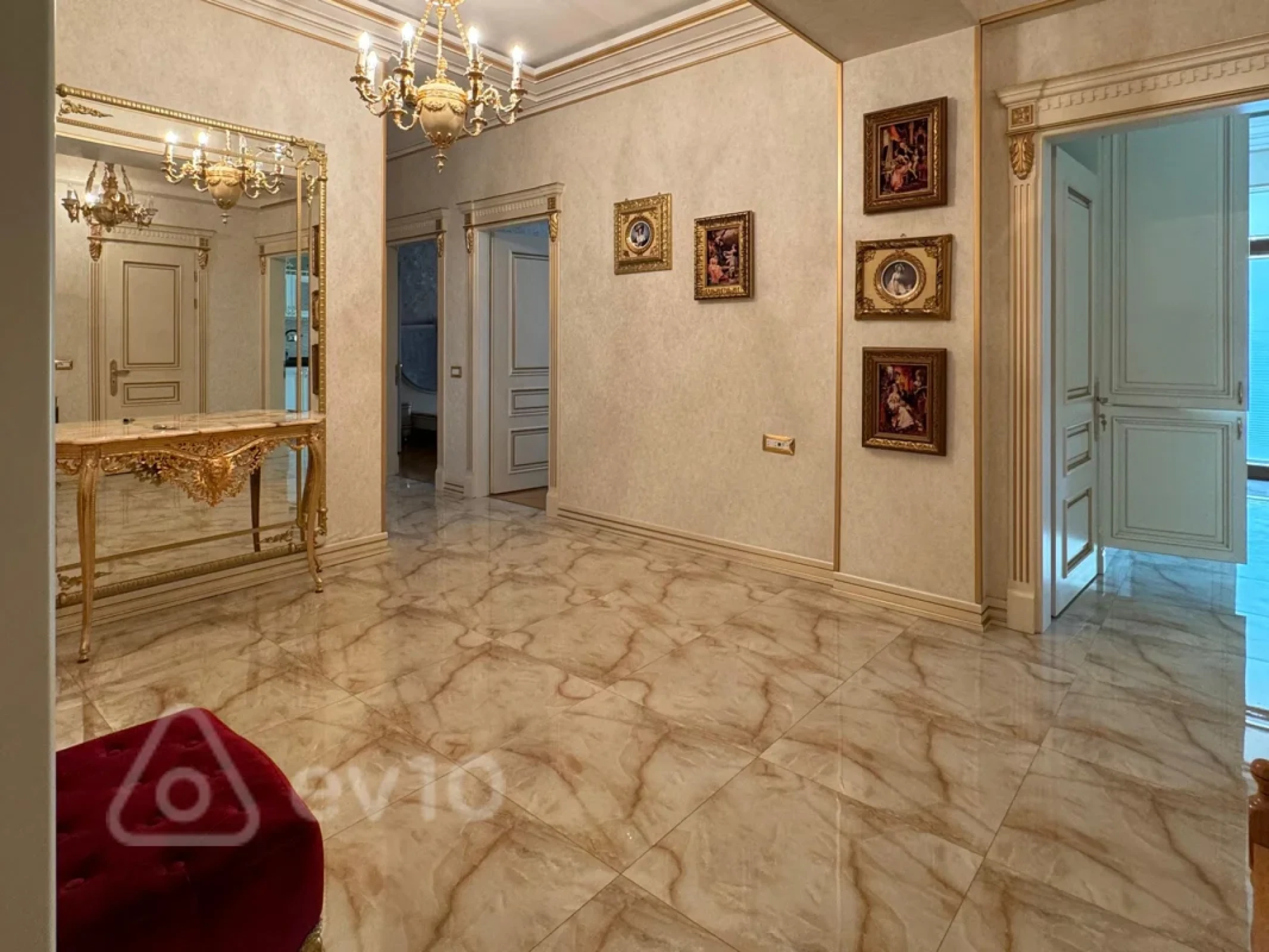 Kirayə verilir 3 otaqlı yeni tikili 153 m²