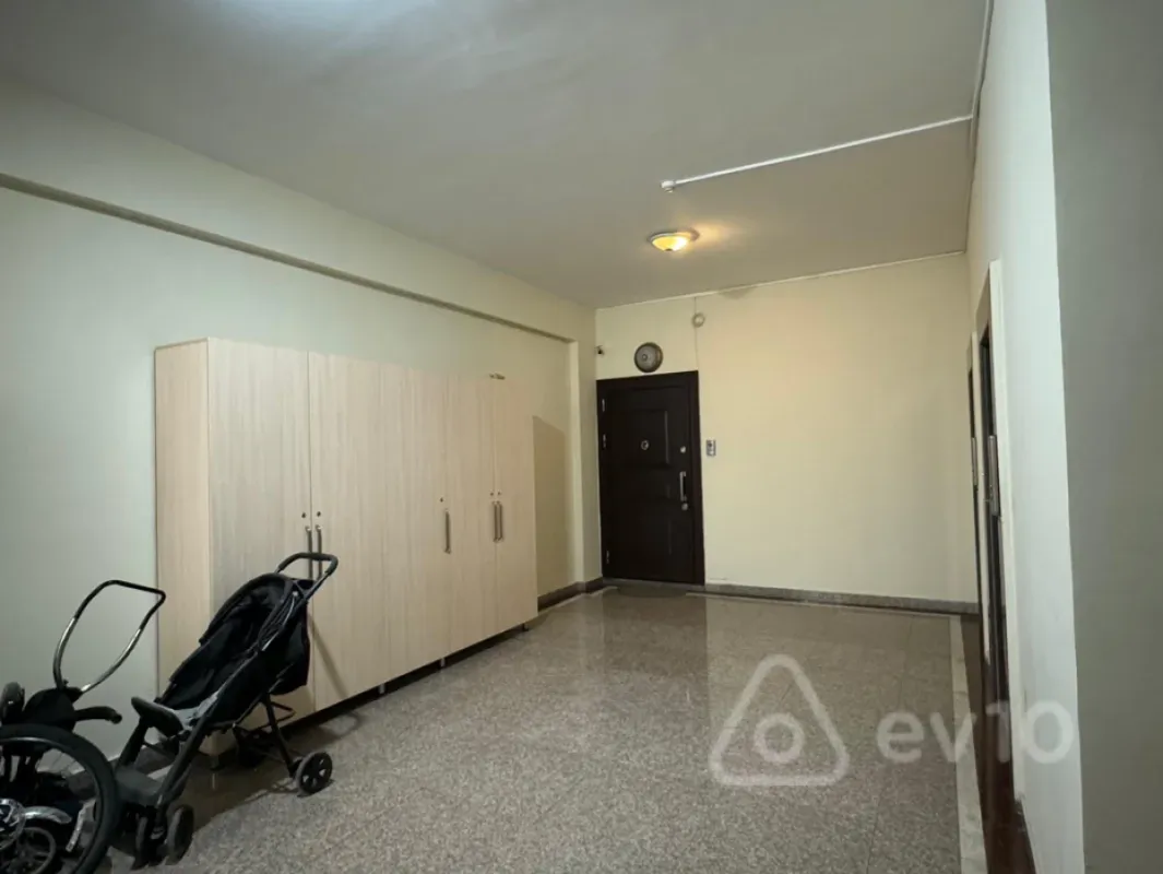 Kirayə verilir 3 otaqlı yeni tikili 153 m²