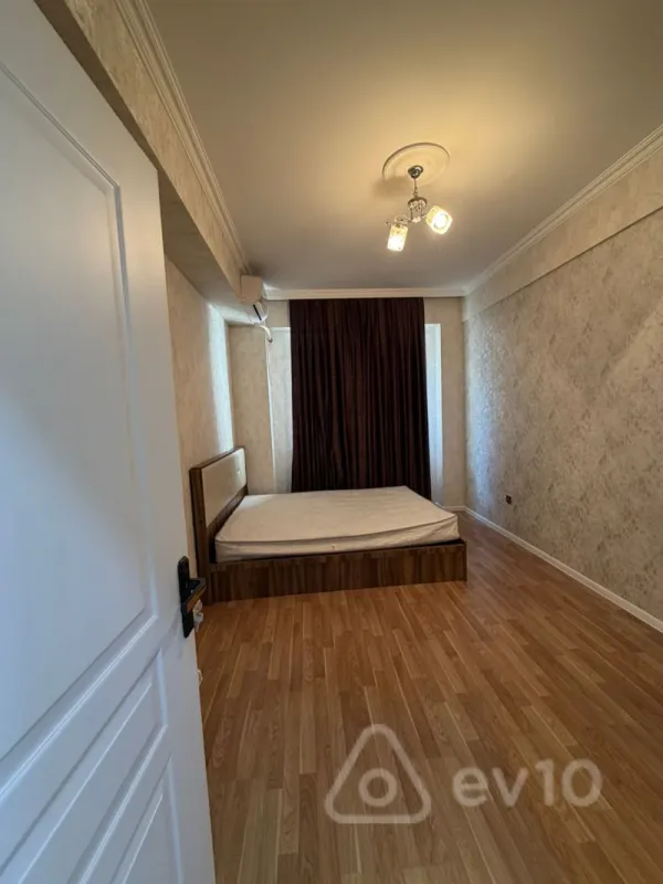 Satılır 2 otaqlı yeni tikili 65 m²