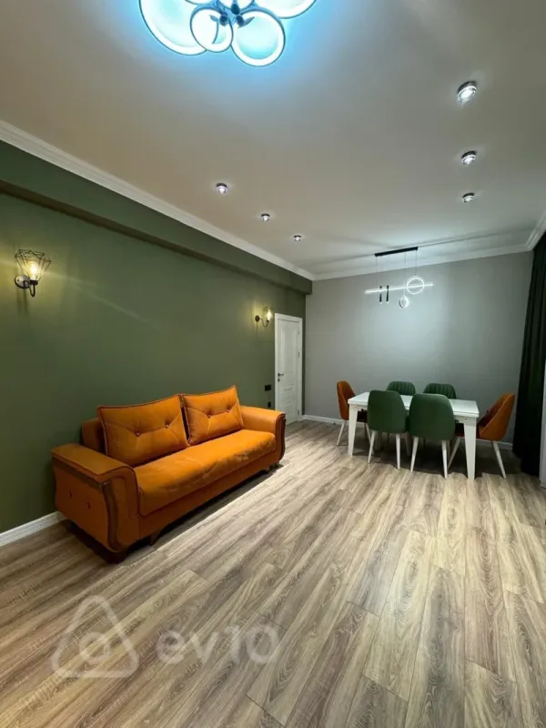 Kirayə verilir 2 otaqlı yeni tikili 75 m²