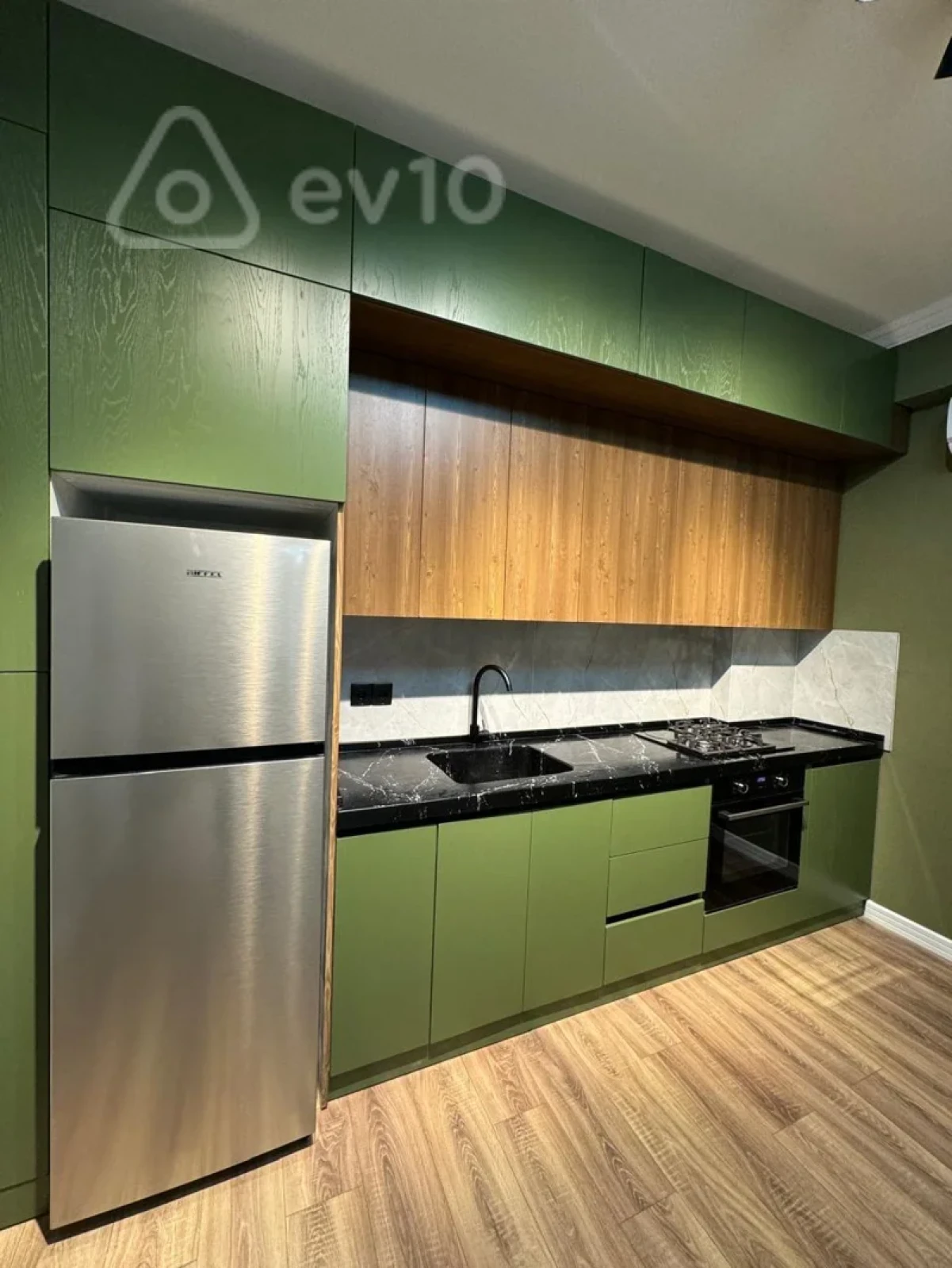 Kirayə verilir 2 otaqlı yeni tikili 75 m²