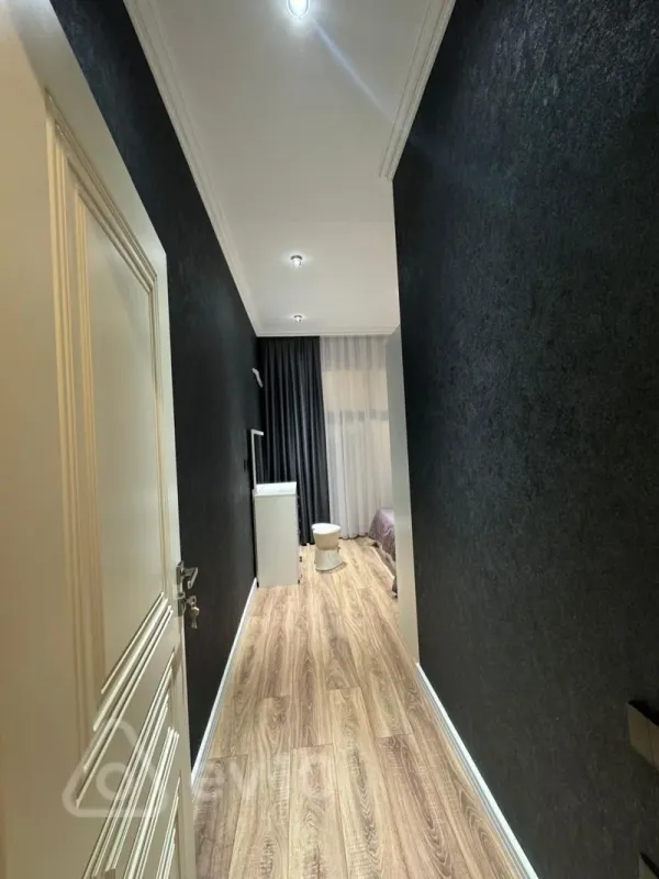 Kirayə verilir 2 otaqlı yeni tikili 75 m²
