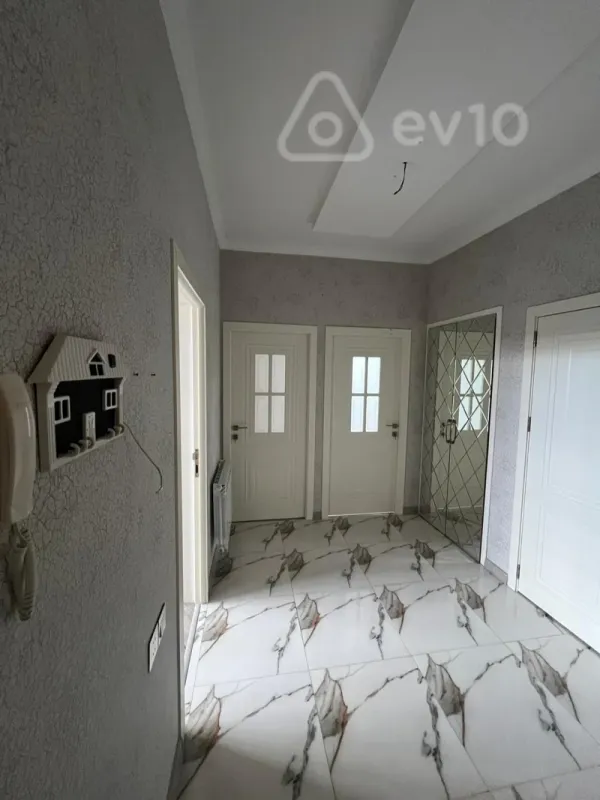 Satılır 3 otaqlı yeni tikili 78 m²