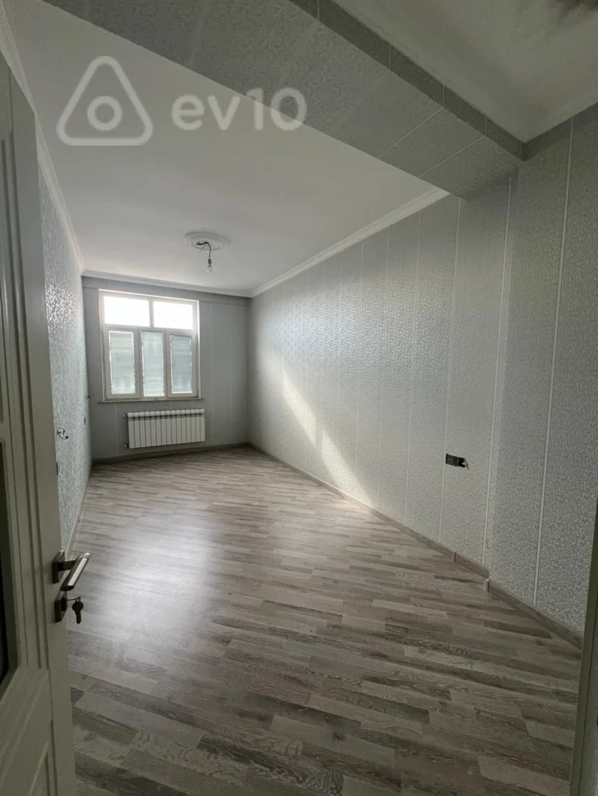 Satılır 3 otaqlı yeni tikili 78 m²