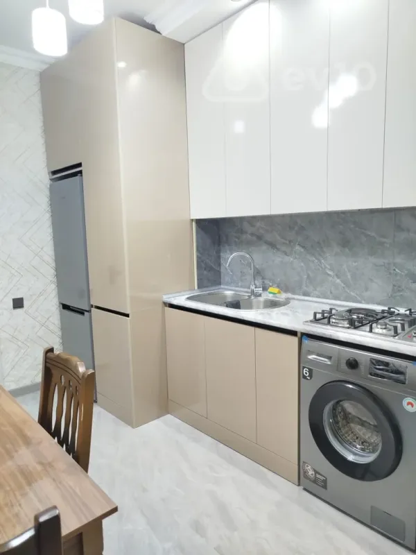 Kirayə verilir 3 otaqlı yeni tikili 90 m²
