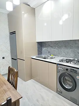 Kirayə verilir 3 otaqlı yeni tikili 90 m²
