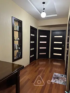 Kirayə verilir 2 otaqlı yeni tikili 90 m²