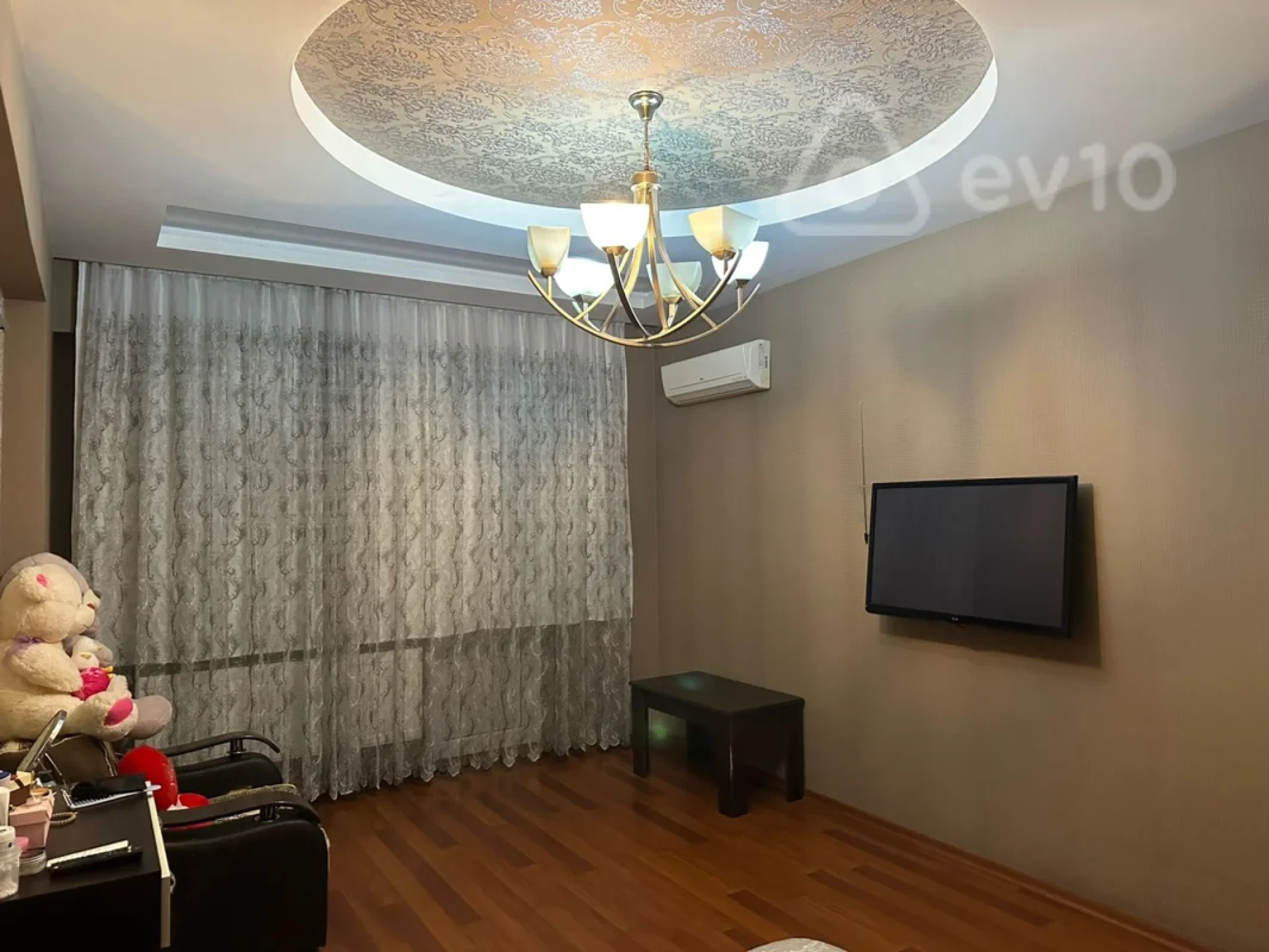Kirayə verilir 2 otaqlı yeni tikili 90 m²