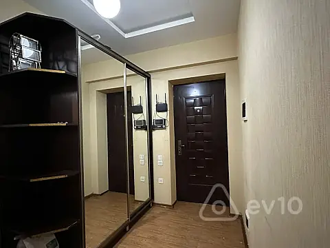 Kirayə verilir 2 otaqlı yeni tikili 90 m²