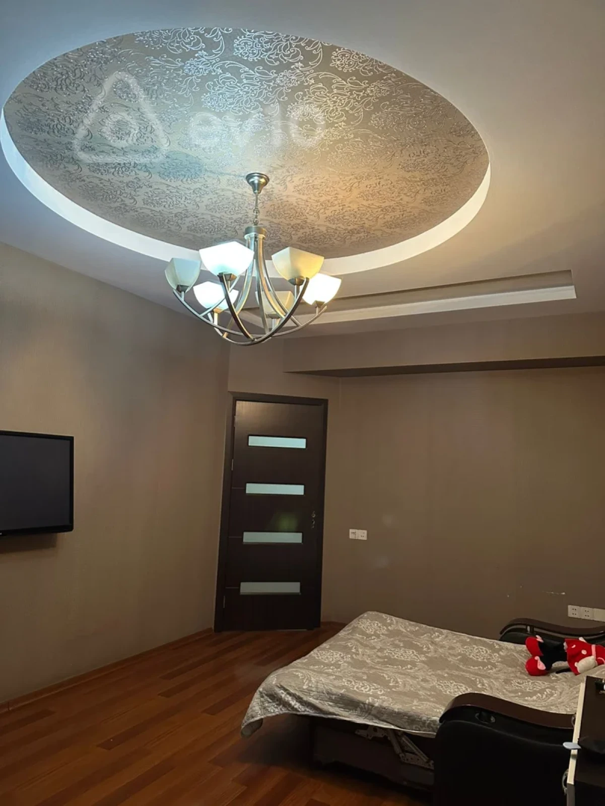 Kirayə verilir 2 otaqlı yeni tikili 90 m²