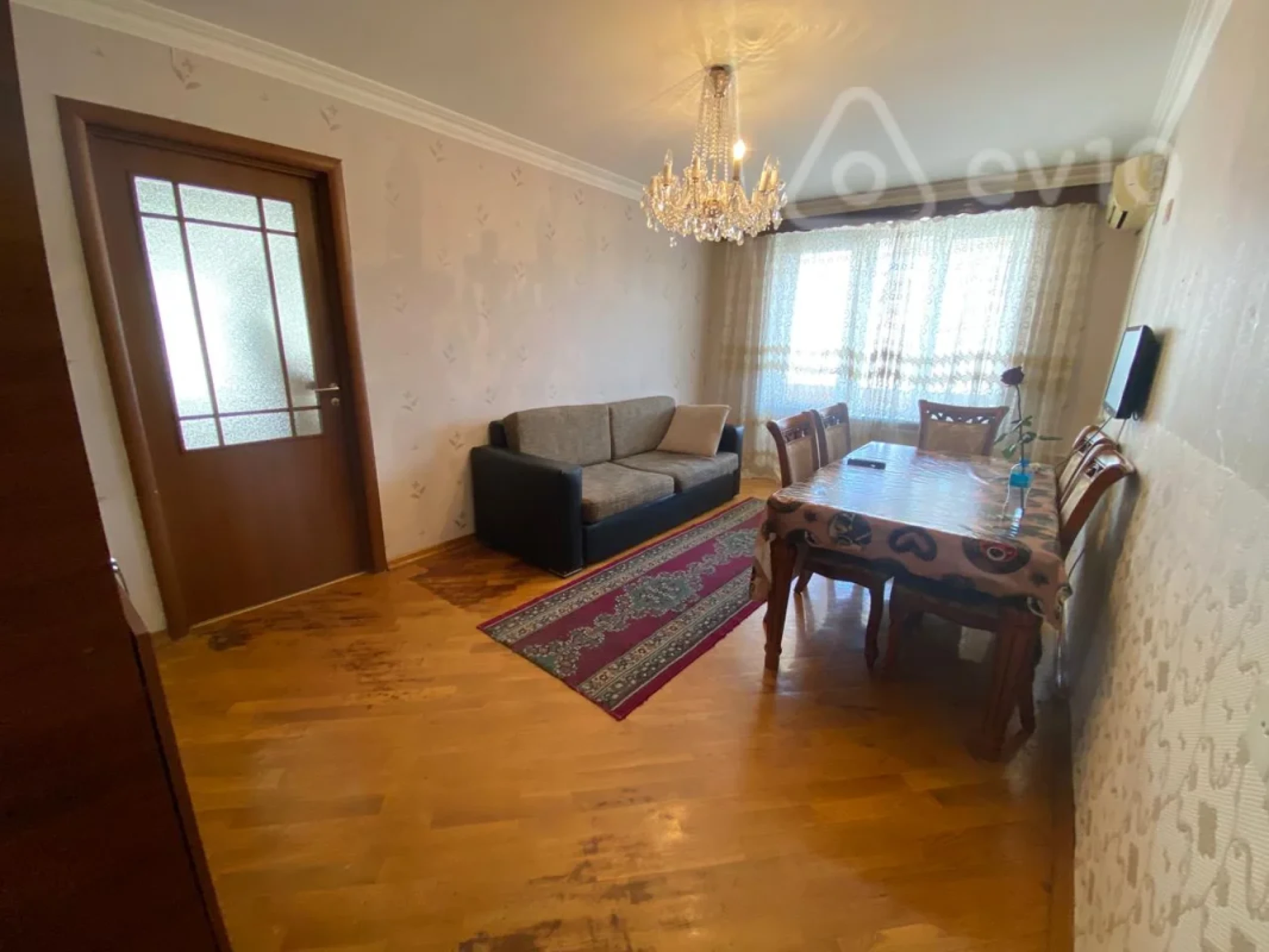 Kirayə verilir 2 otaqlı köhnə tikili 55 m²