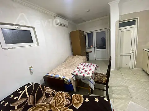 Kirayə verilir 1 otaqlı həyət evi 20 m²
