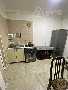 Kirayə verilir 1 otaqlı həyət evi 20 m²