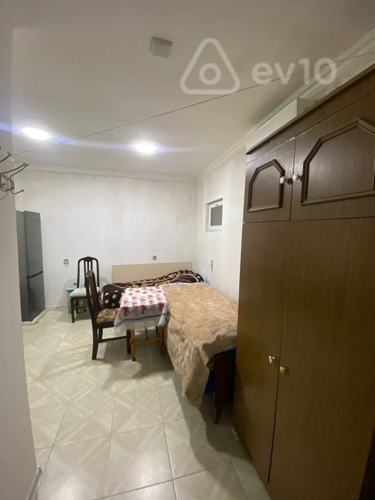 Kirayə verilir 1 otaqlı həyət evi 20 m²