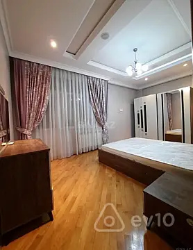 Kirayə verilir 2 otaqlı yeni tikili 90 m²